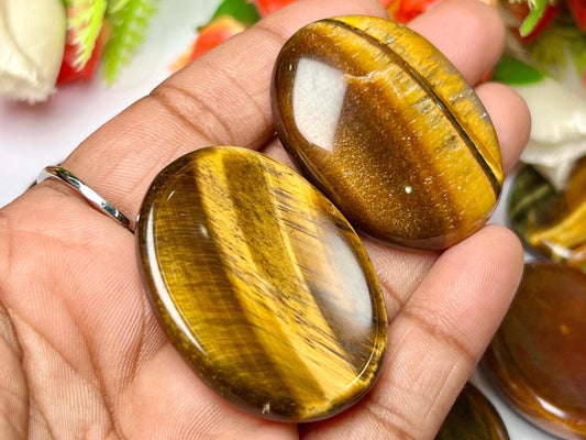 Tiger Eye Worry Stone – Crystal Worry Stone – Pocket Stone – Healing Crystal - 4.5x3.5cm