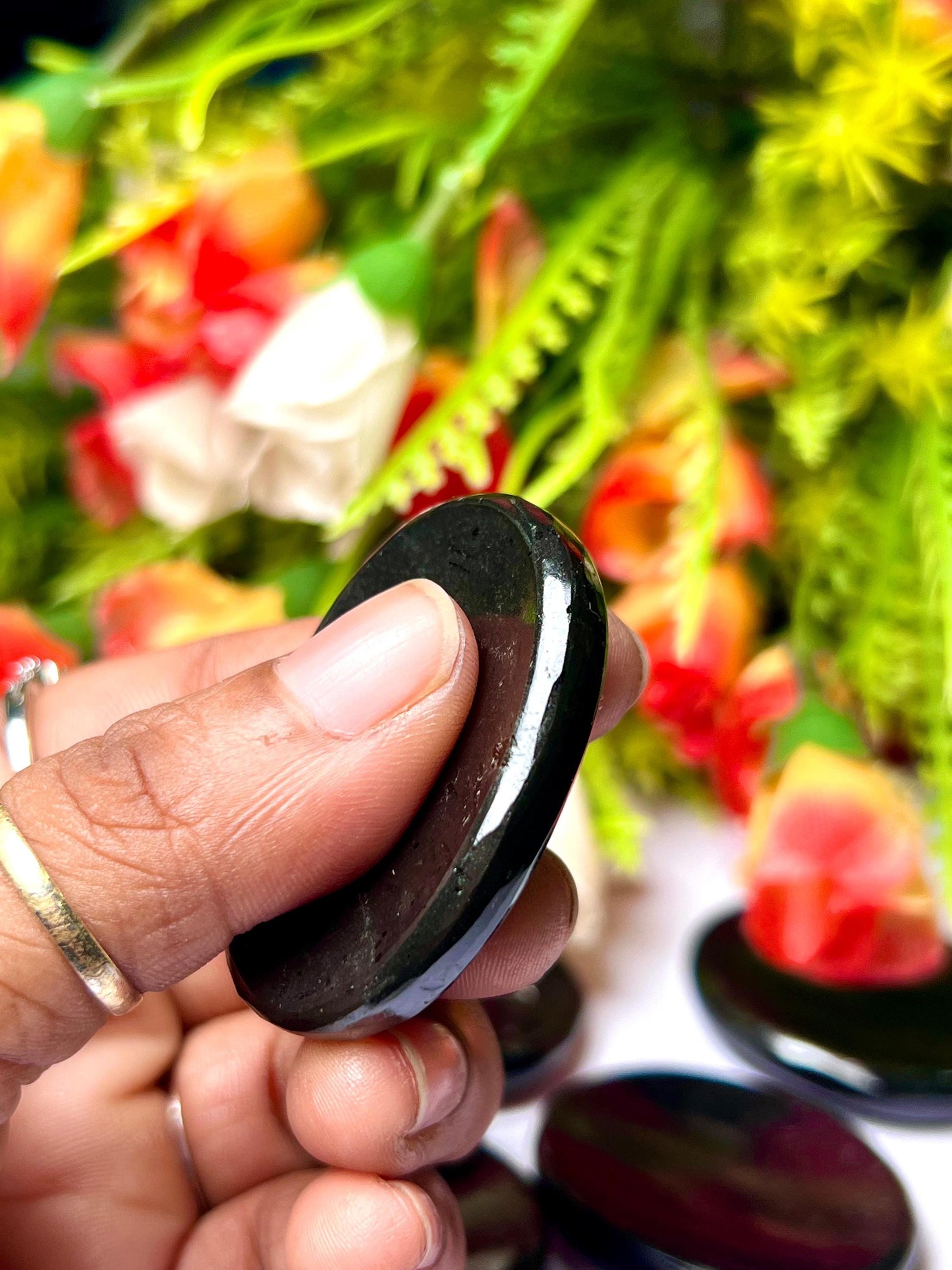 Black Tourmaline Worry Stone – Crystal Worry Stone – Pocket Stone – Healing Crystal - 4.5x3.5cm