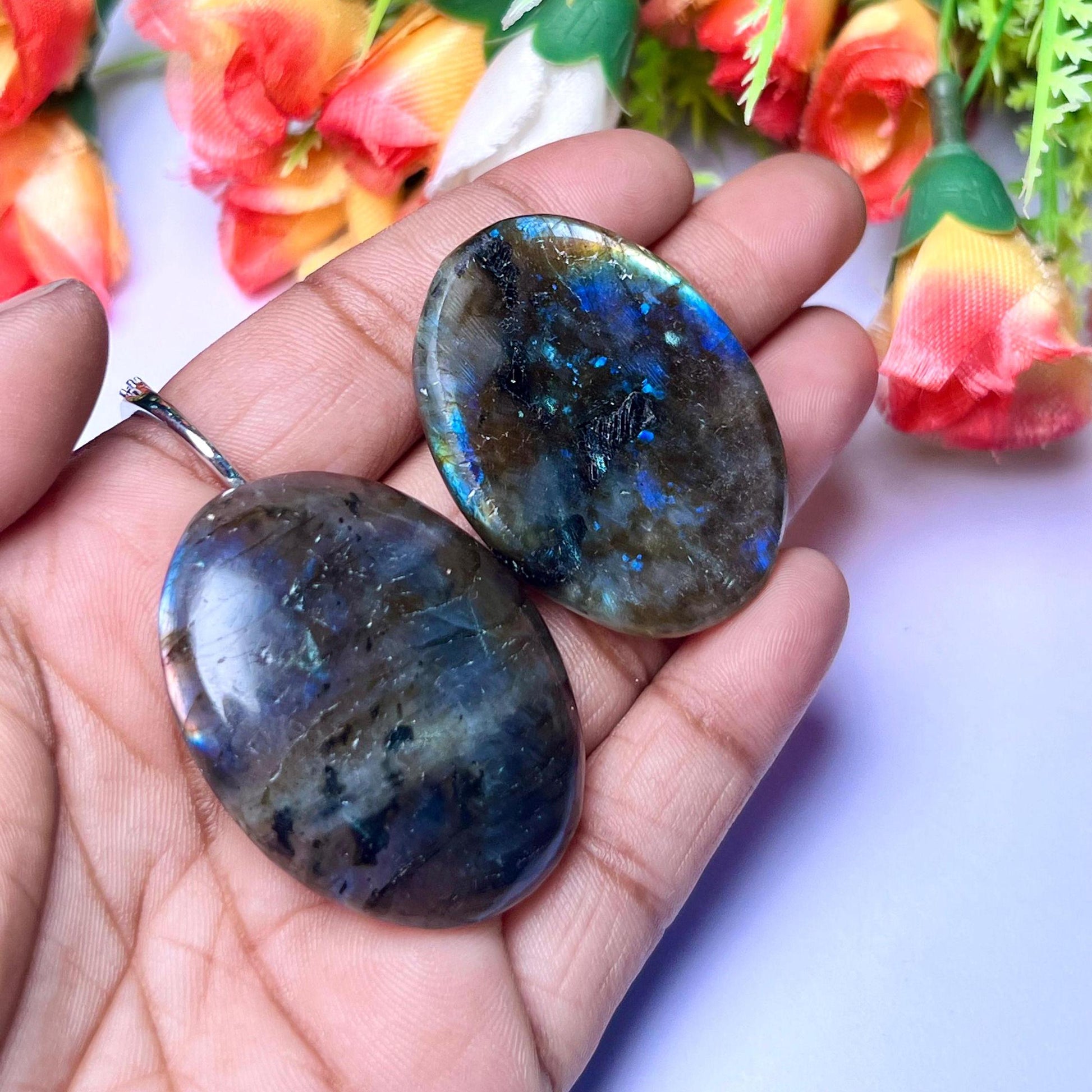 Labradorite Worry Stone – Crystal Worry Stone – Pocket Stone – Healing Crystal - 4.5x3.5cm