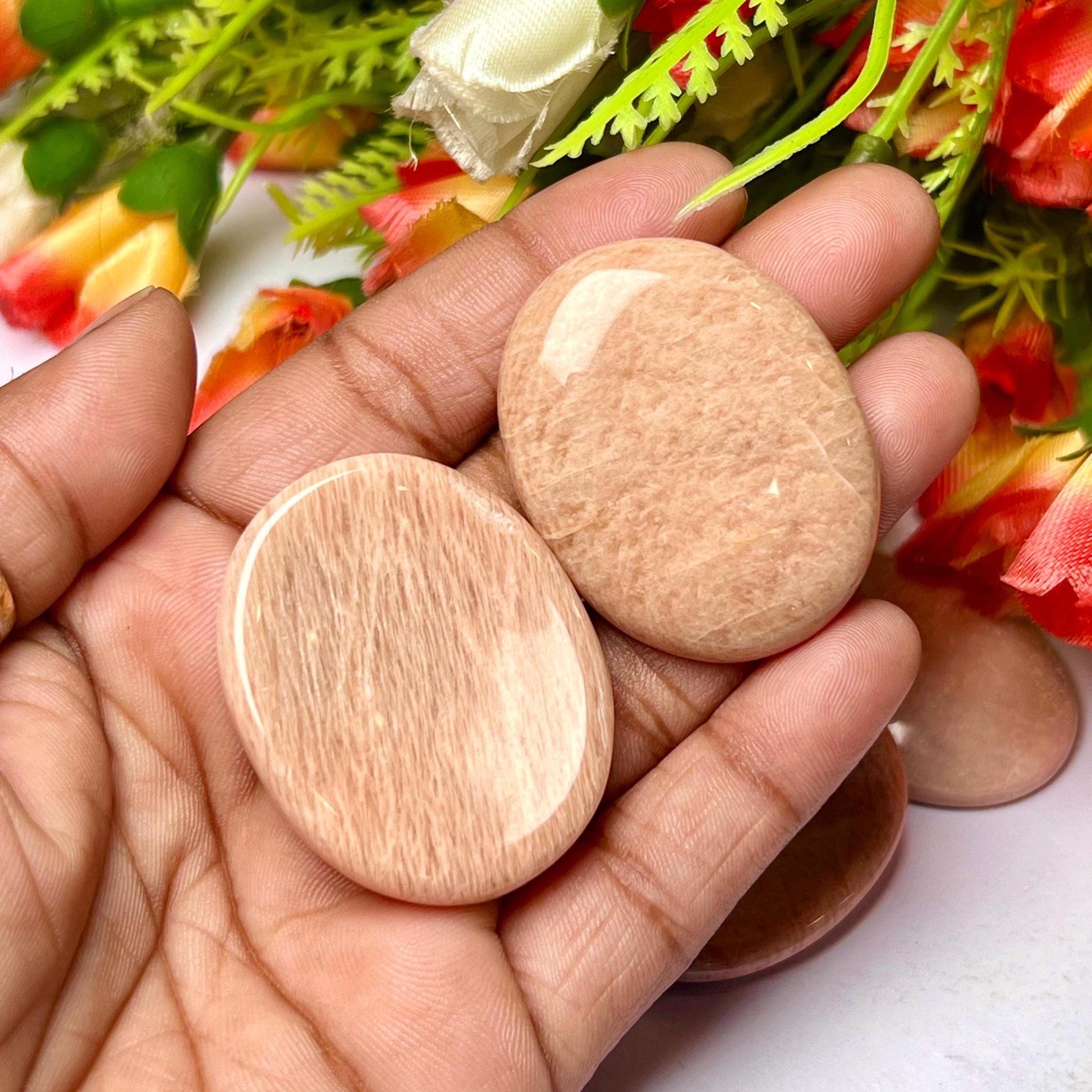 Peach Moonstone Worry Stone – Crystal Worry Stone – Pocket Stone – Healing Crystal - 4.5x3.5cm