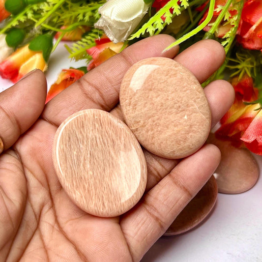 Peach Moonstone Worry Stone – Crystal Worry Stone – Pocket Stone – Healing Crystal - 4.5x3.5cm