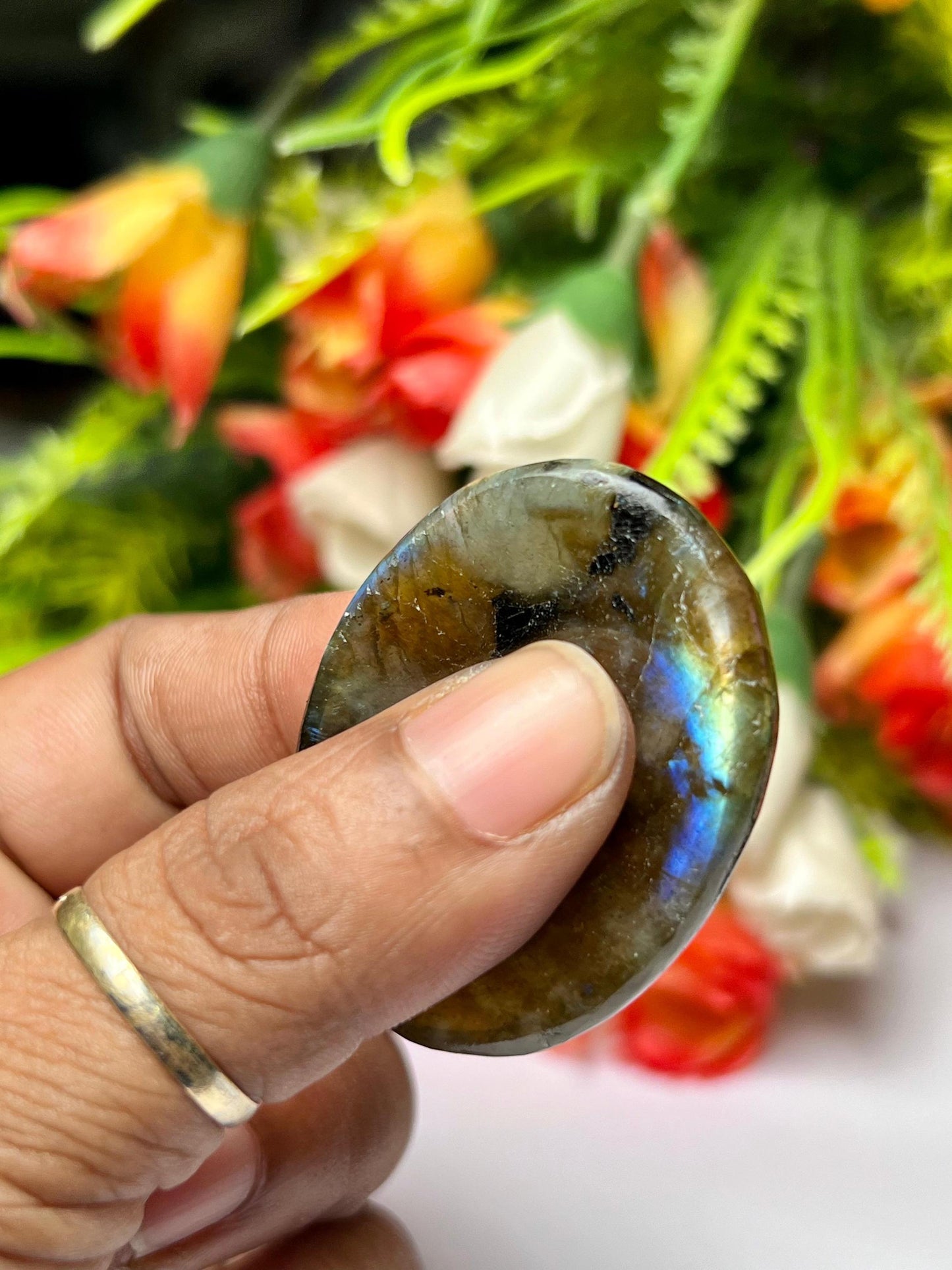 Labradorite Worry Stone – Crystal Worry Stone – Pocket Stone – Healing Crystal - 4.5x3.5cm