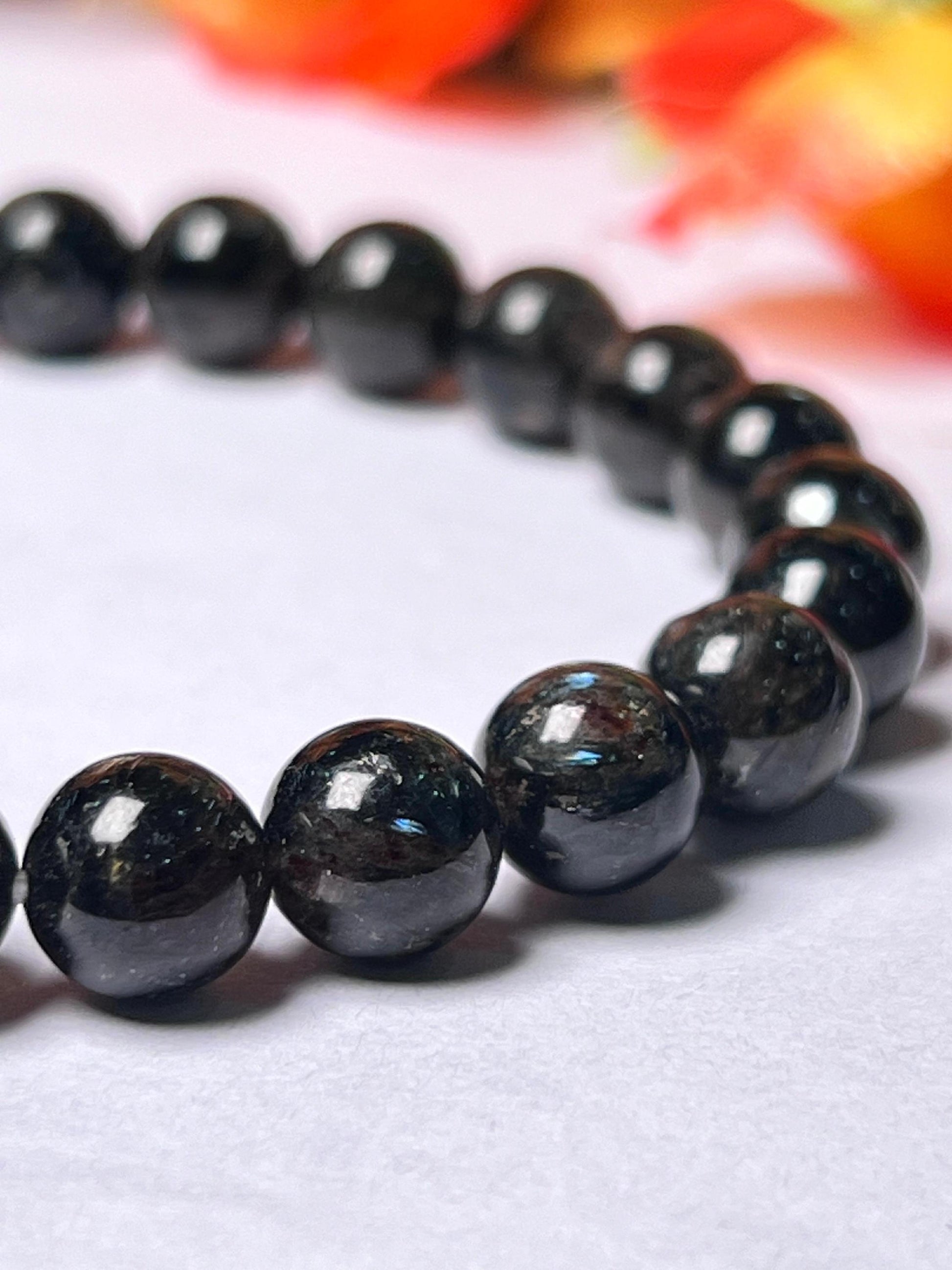 Nuummite Stone Bracelet l Stretchable Bracelet l Unisex Bracelet l 8 MM Bracelet