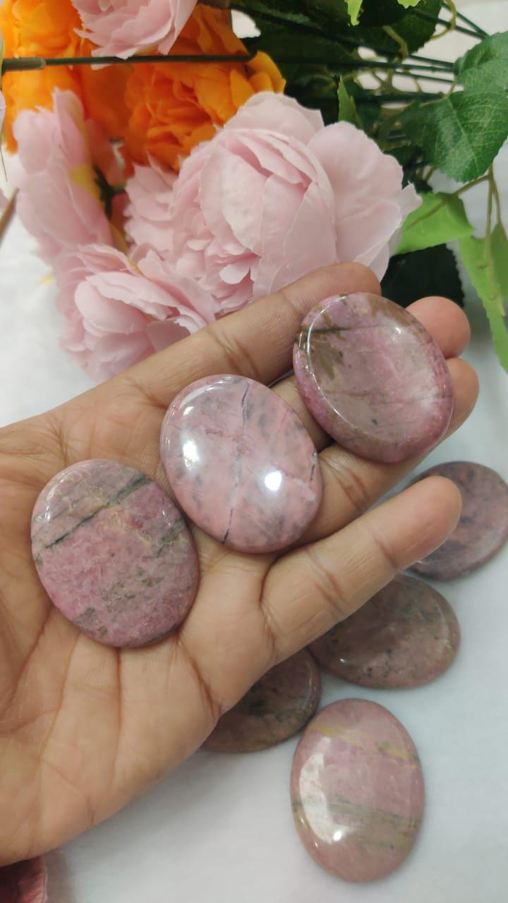 Rhodonite Worry Stone – Crystal Worry Stone – Pocket Stone – Healing Crystal - 4.5x3.5cm