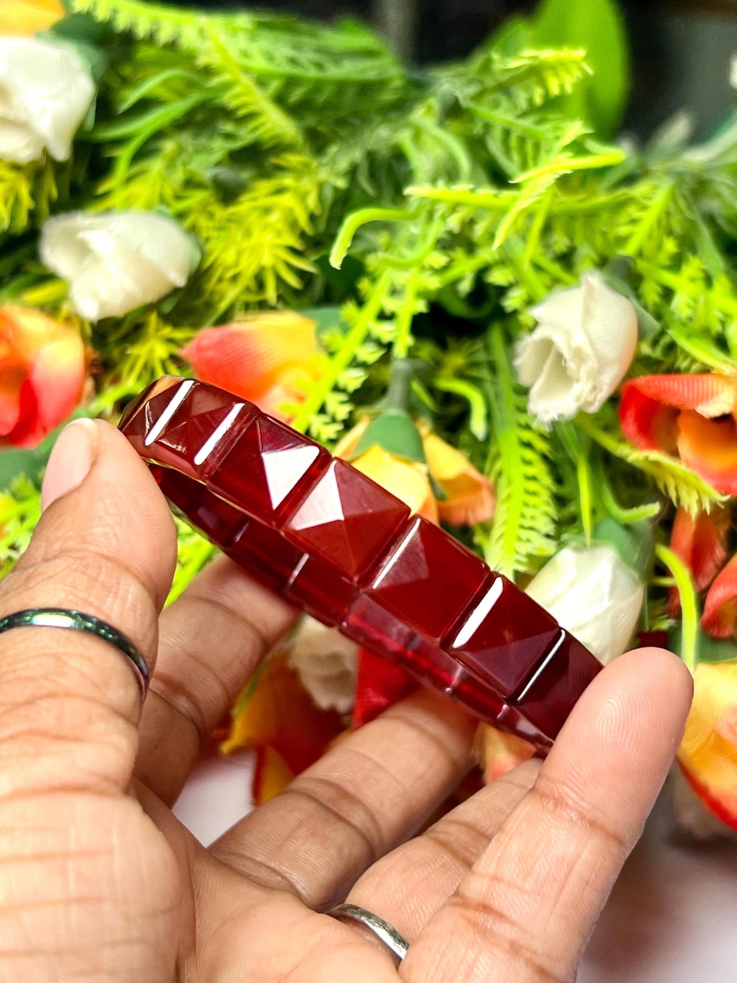 Red Onyx Stone Pyramid Shape 10 MM Bracelet