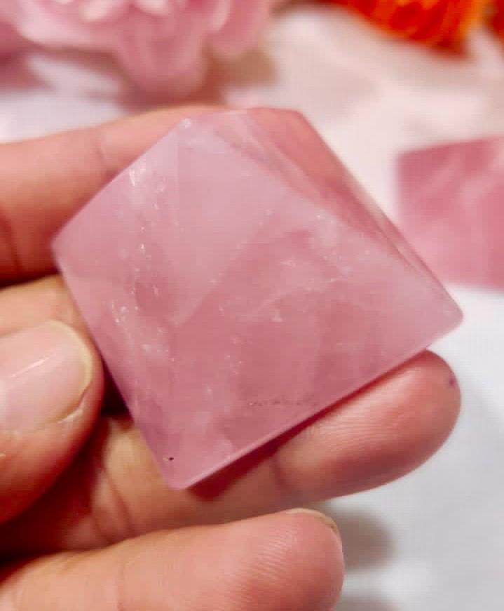 35MM Rose Quartz Gemstone Pyramid, Premium Quality 'A' Grade, Healing Crystals, Crystal Grids, Reiki