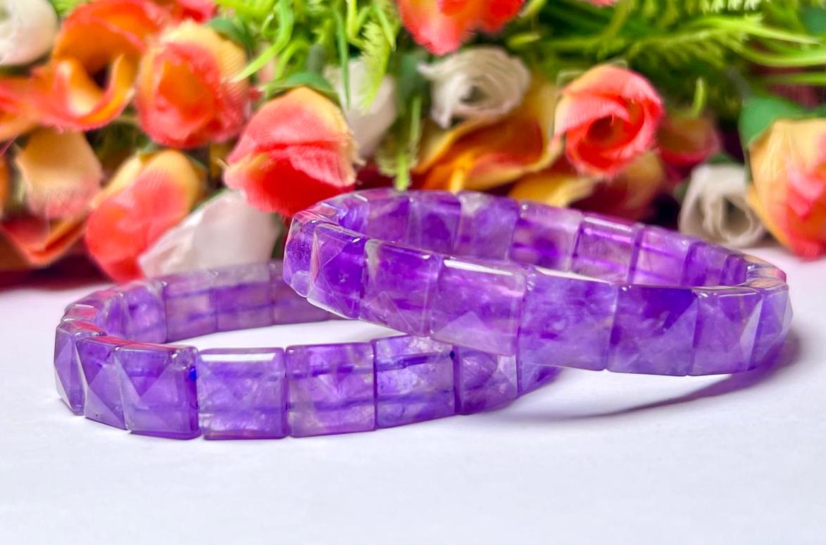 Amethyst Stone Pyramid Shape 10 MM Bracelet