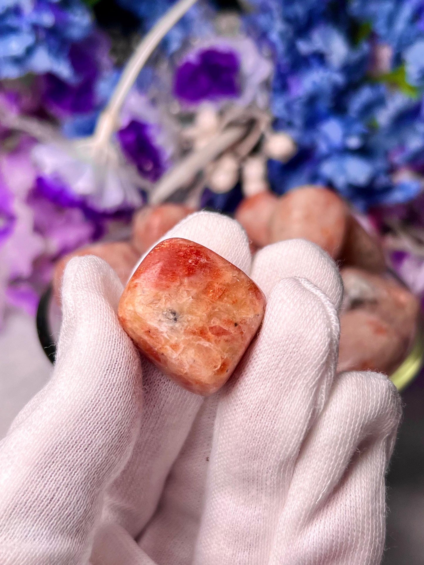 Sunstone Tumbled Stone – Spiritual Healing Crystal – Available in Packs of 1, 3, 5, and 10 Pieces (AAAAA+ Quality)