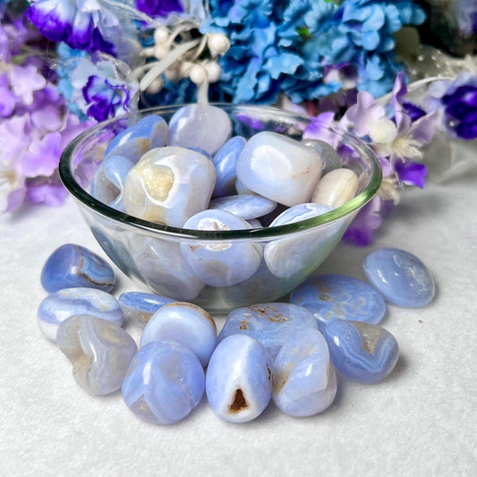 Blue Lace Agate Tumbled Stone – Spiritual Healing Crystal – Available in Packs of 1, 3, 5, and 10 Pieces (AAAAA+ Quality)