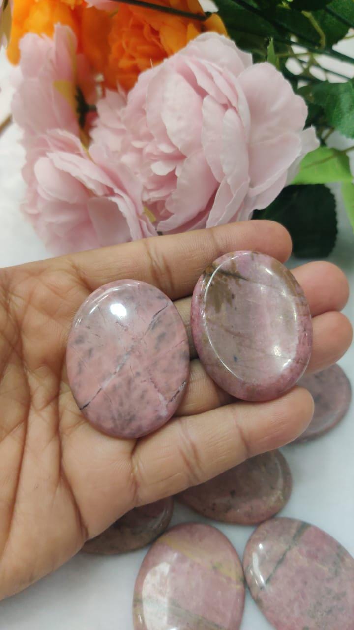 Rhodonite Worry Stone – Crystal Worry Stone – Pocket Stone – Healing Crystal - 4.5x3.5cm