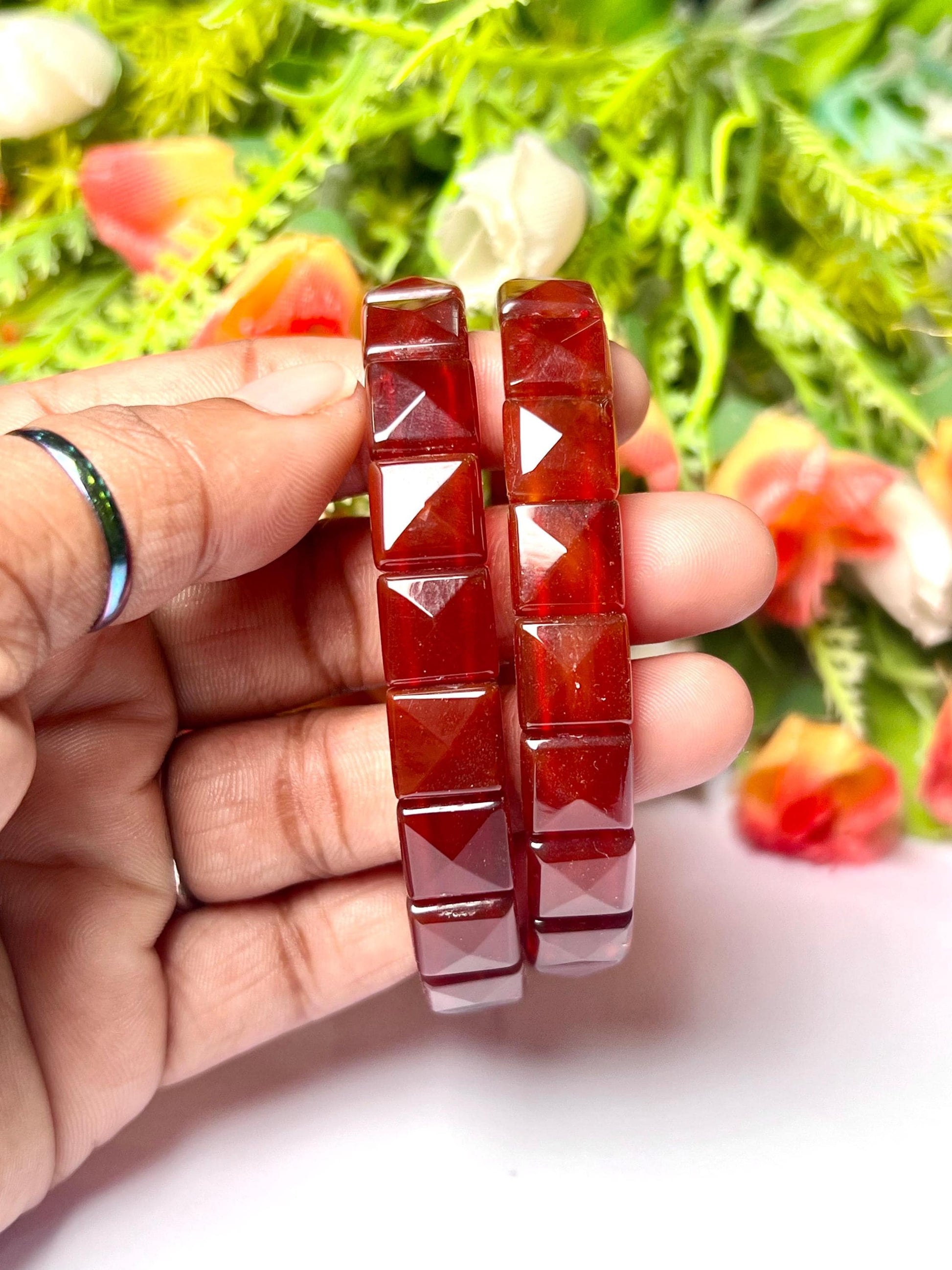 Red Onyx Stone Pyramid Shape 10 MM Bracelet