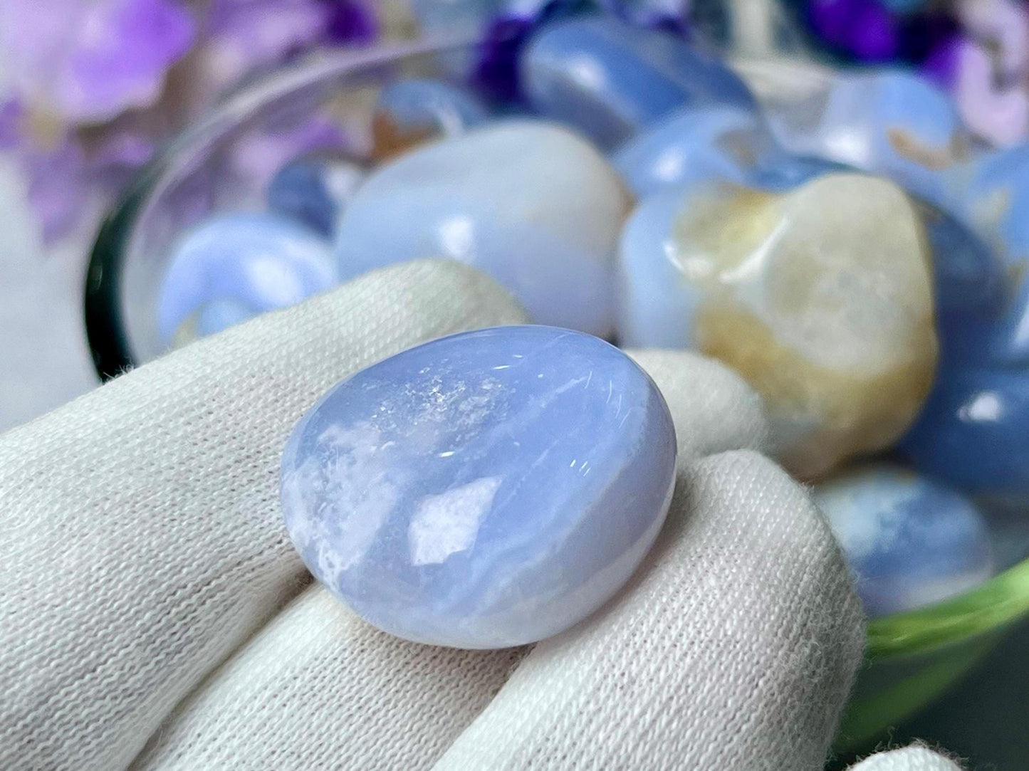 Blue Lace Agate Tumbled Stone – Spiritual Healing Crystal – Available in Packs of 1, 3, 5, and 10 Pieces (AAAAA+ Quality)